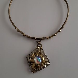 Choker Necklace with Pendant Metal and Stone